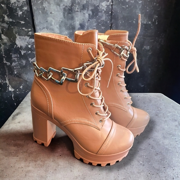 Womens ankle boots - Picture 1 of 3